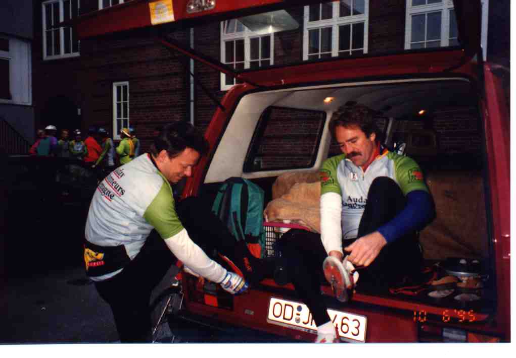 95bh.jpg (45932 Byte)